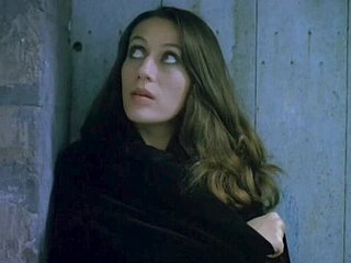 Lidah Be incumbent on Velvet (1976)