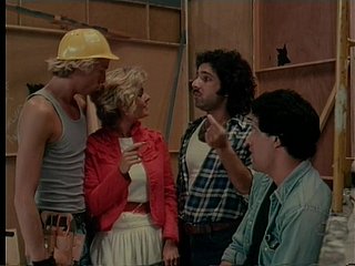 MILFS retro populares en satisfacciones porno de la película output (1982)