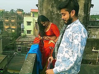 Indian Bengalski MILF BHABHI Real Sexual intercourse z męża Brat! Indyjskie najlepsze seks webserii z jasnym dźwiękiem