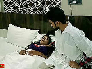 Estudiante de medicina indio Hot xxx Sexual connection hairbrush un paciente hermoso! Sexo viral hindi