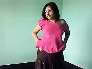 ثوب فتاة سريلانكية إزالة