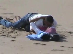 arab gadis jilbab dengan bf dia tertangkap berhubungan seks di pantai