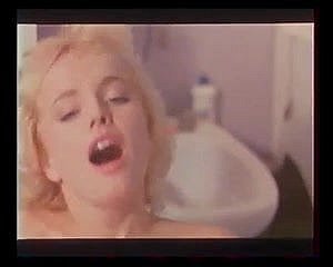 الممرضات من متعة (1985) فيلم غلة كرم كامل